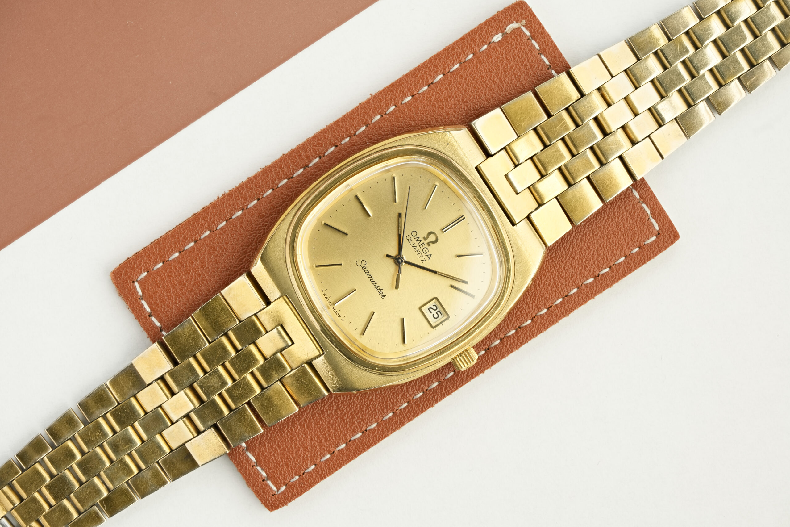 Omega Seamaster - Rare Dial - Integrated Bracelet